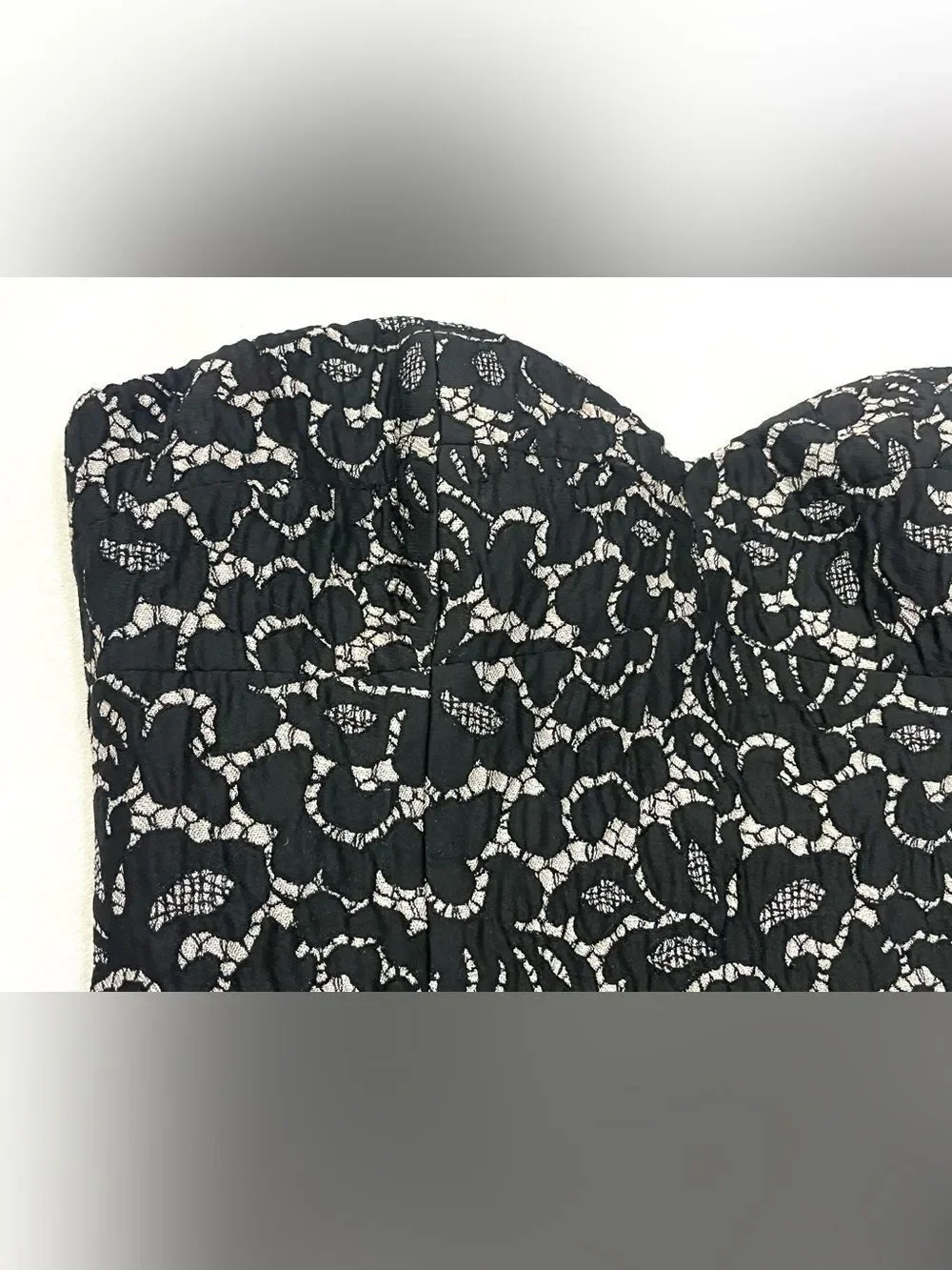 Michael Kors Strapless Black & Cream Lace Sheath Dress Back Zip & Slit Women’s 6